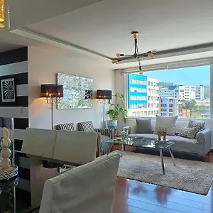 Vip - Queenbed - Balcony - Parking - 6th Floor Quito