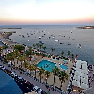 Qawra Palace & Malte